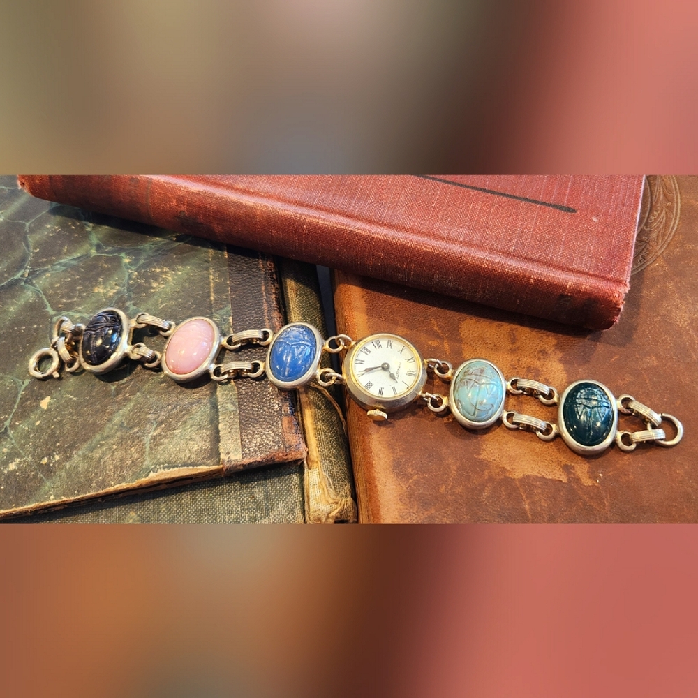 Vintage Scarab Wristwatch 🪲